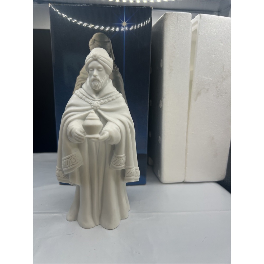 Avon Nativity Collectibles The Magi Balthasar 1982 Porcelain Figurine